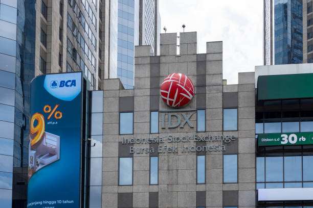IHSG Terpeleset Tajam di Tengah Sesi Perdagangan Senin Pagi, Sektor Kesehatan Jadi Penekan Utama