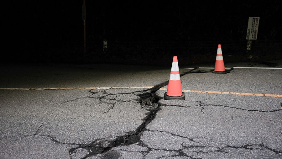 Filipina Selatan Diguncang Gempa M7,8 Terkuat dalam Lima Dekade, Puluhan Tewas dan Ribuan Mengungsi