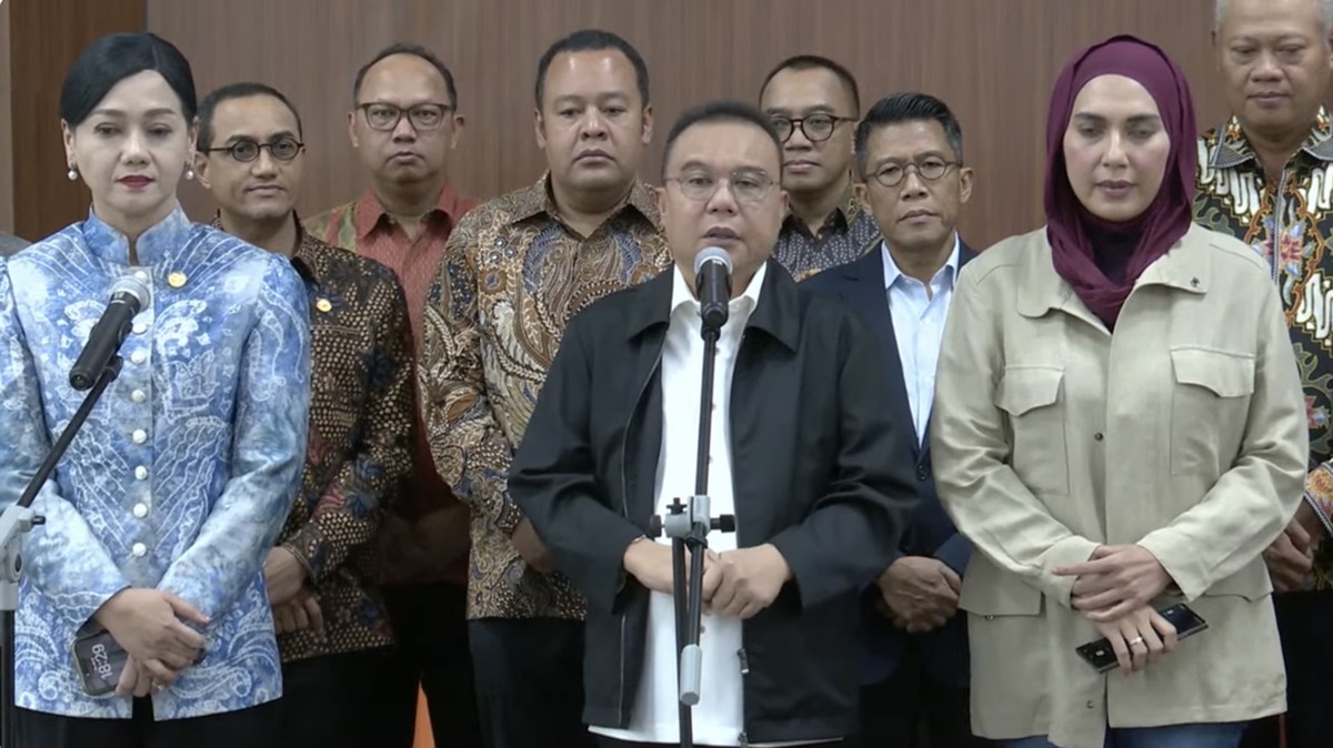 Foto: Wakil Ketua DPR Sufmi Dasco Ahmad saat menyampaikan keterangan pers di Gedung Nusantara III, Senayan, Jakarta, Kamis (18/6/2026). (Tangkapan Layar Youtube/Sin Po TV)