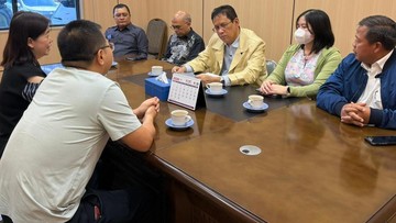 Menteri Keuangan Purbaya Yudhi Sadewa sidak pabrik baja china di Pulogadung, Jakarta Timur.Foto: Dok. Kementerian Keuangan