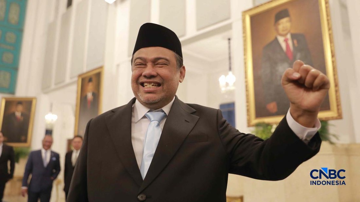 Foto: Said Iqbal usai dilantik Presiden Prabowo Subianto sebagai Penasihat Khusus Presiden Bidang Ketenagakerjaan dan Kesejahteraan Buruh di Istana Negara, Jakarta, Senin (8/6/2026). (CNBC Indonesia/Muhammad Sabki)