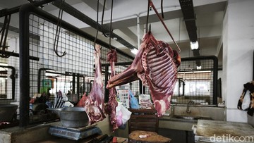 Kontras di Pasar Pangan: Harga Daging dan Beras Melambung Tinggi, Cabai Justru Tertekan