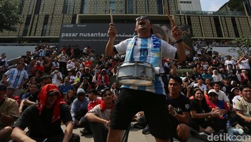 Euforia Nobar Piala Dunia di Sarinah / Foto: Ari Saputra/detikFoto